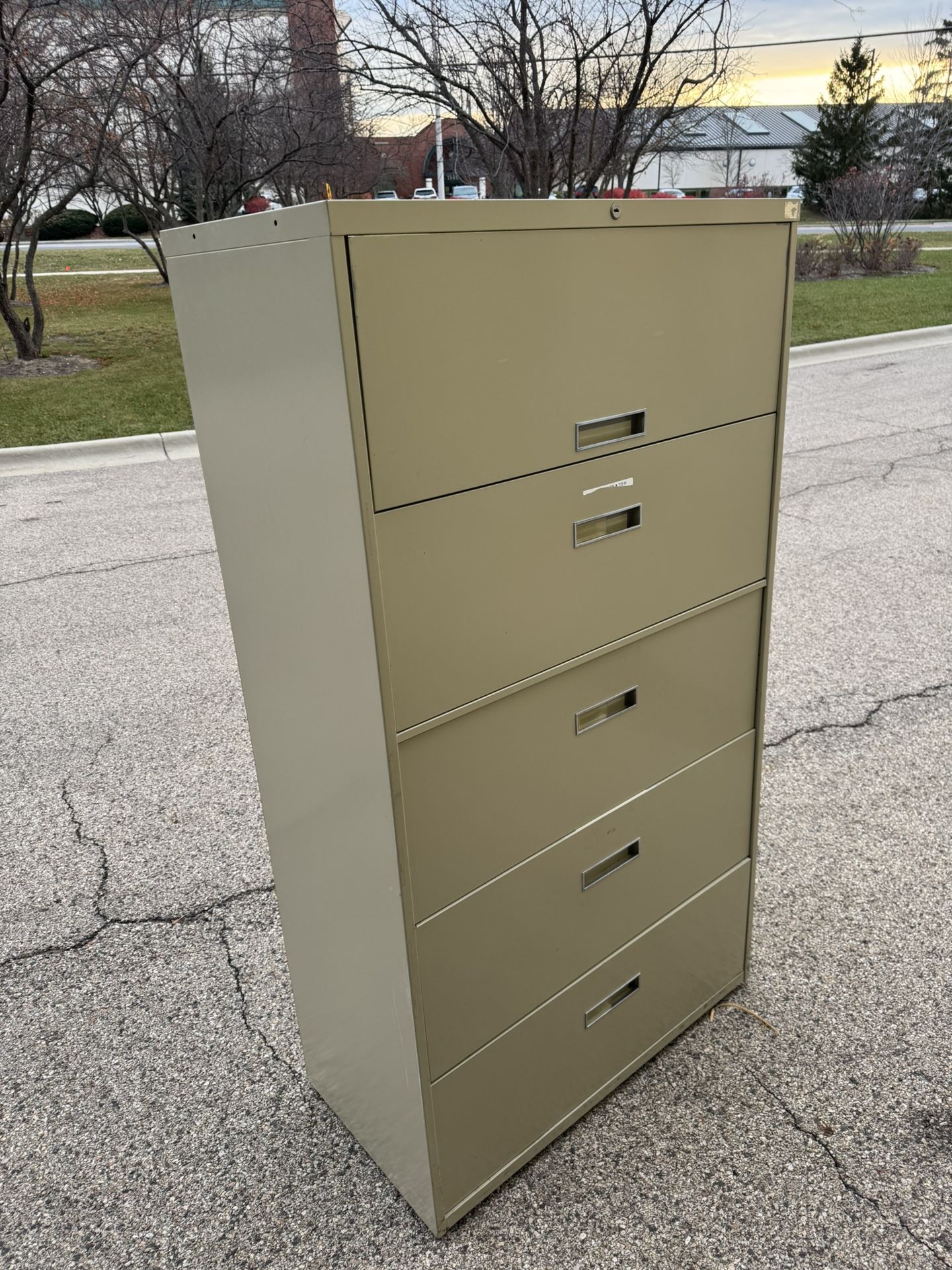 Filing Cabinet 