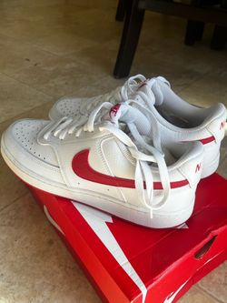 Nike Court Vision Low White / University Red (Size 7.5)