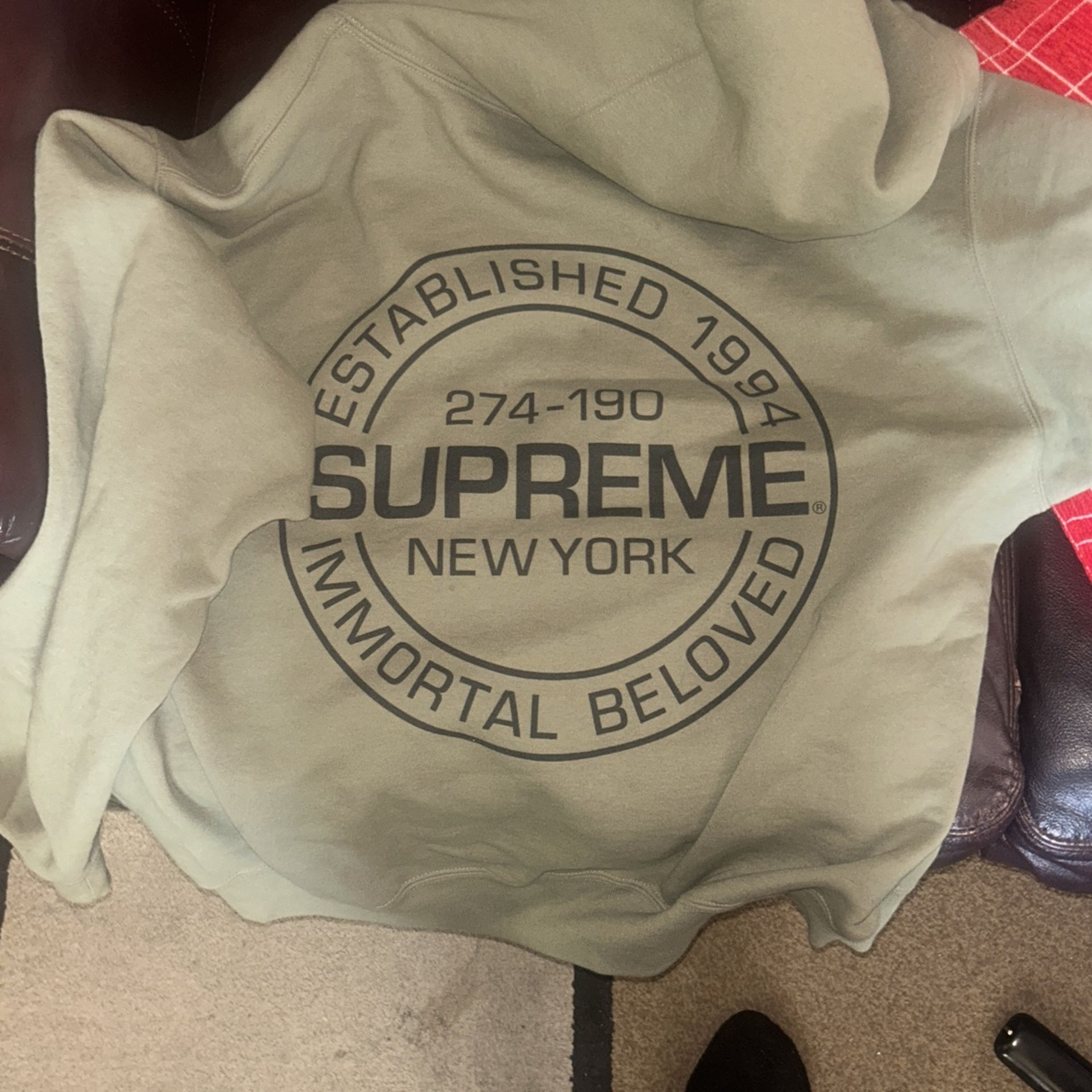 Supreme Hoodie