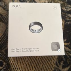 Oura Ring 4 Two Chargers Included