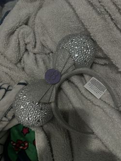 Cast member Exclusive Ears