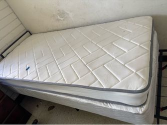 Twin bed with box spring