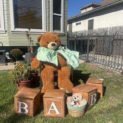 Teddy bear 