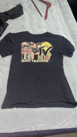Black Mtv shirt