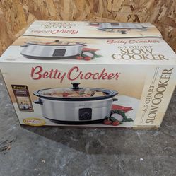 Betty Crocker Slow Cooker 6.5 Quart Brand New