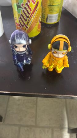 Little figures