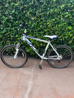 Fuji Nevada 4.0 Mountain bike