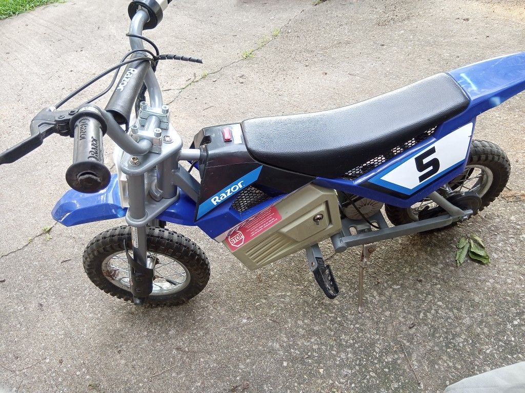 Razer Electric Dirt Motorcycle