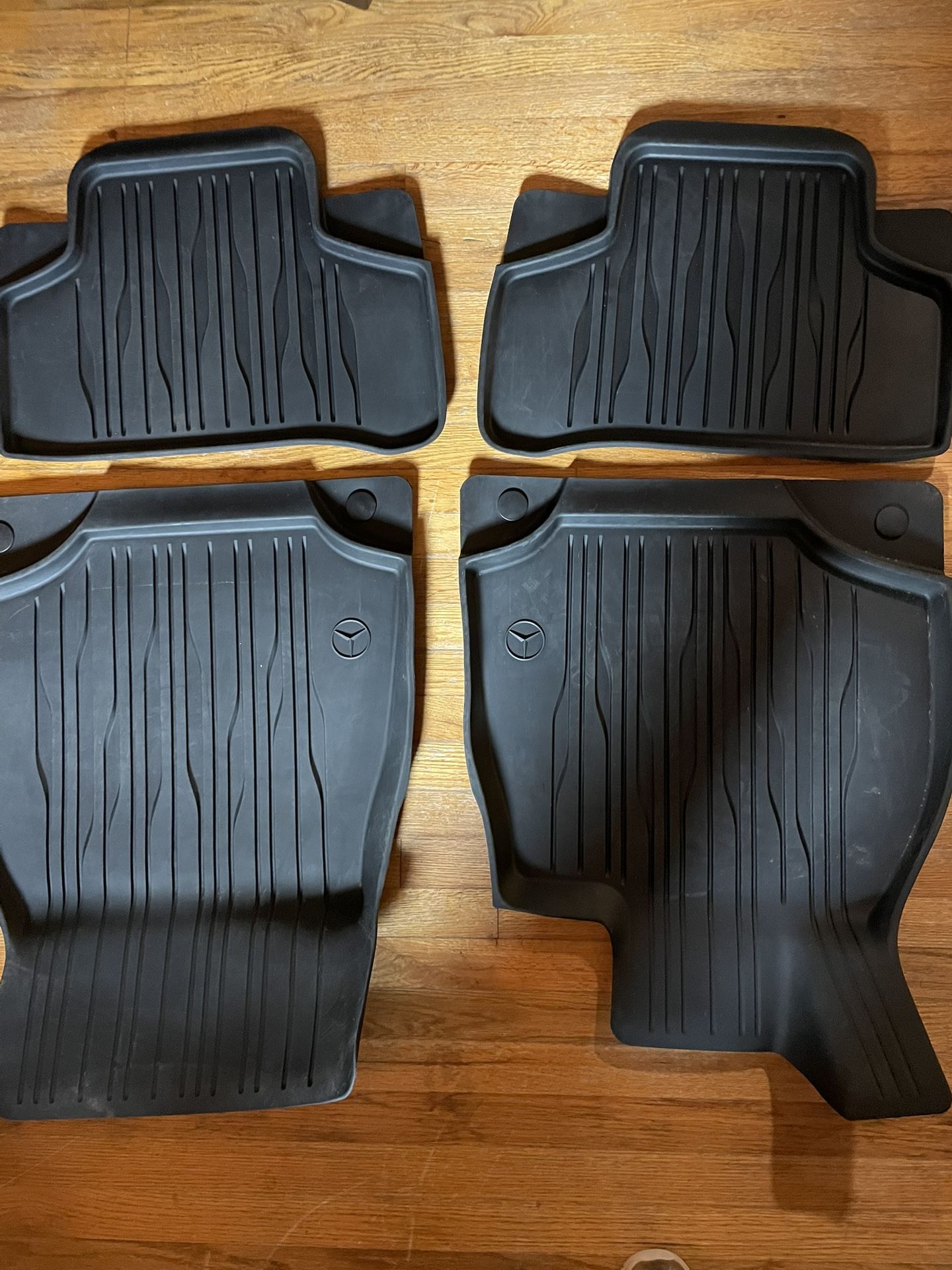 Floor Mats Mercedes SUV High Quality