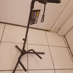 GUITAR STAND NUEVO