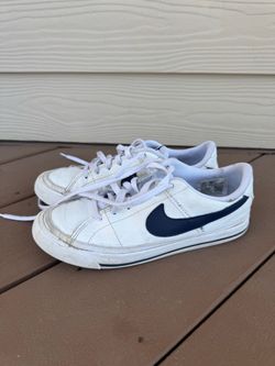 Nike shoes youth size 3.5