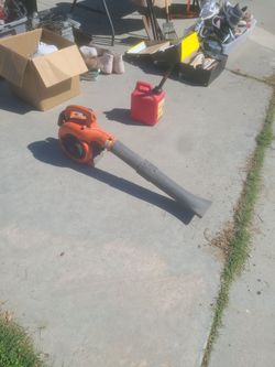 Husqvarna leaf blower