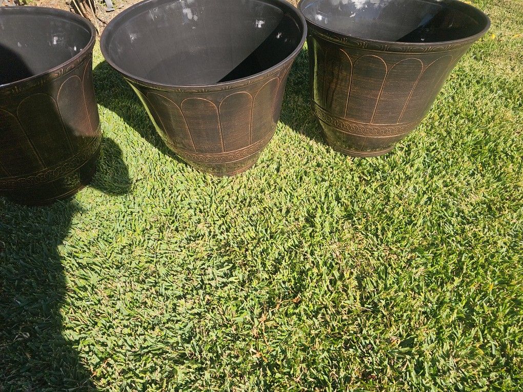 Expensive Big Pots For Plants  200 Thick Plastic 