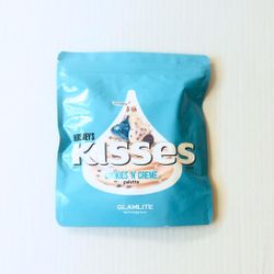 Hershey’s Kisses X Glamlite Cookies N Cream Palette