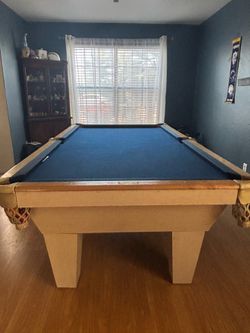 Pool table