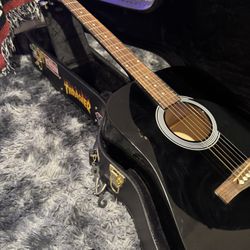 Fender FA-100 Guitar W/ Case barely used 