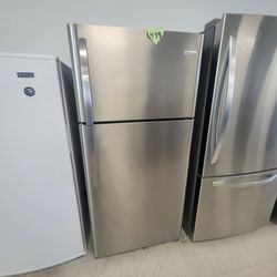 Frigidaire Top Freezer Refrigerator Used In Good Condition With 90days Warranty 
