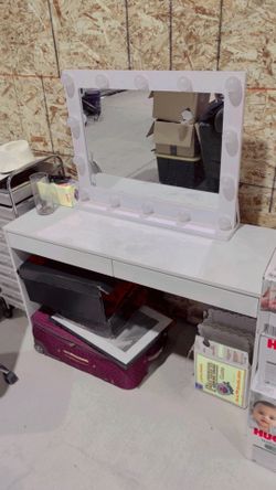 White Vanity Desk with Mirror