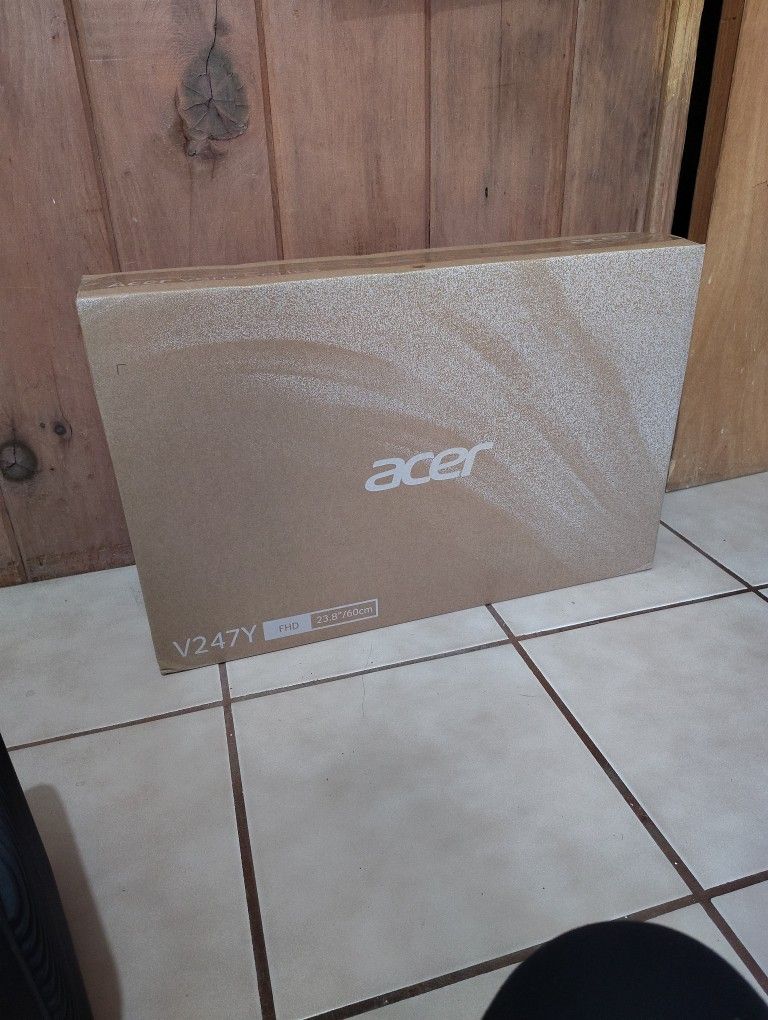 Monitor Bundle – 3 Total (2 ViewSonic + 1 Acer NEW in Box) – $150 – Pickup Only
