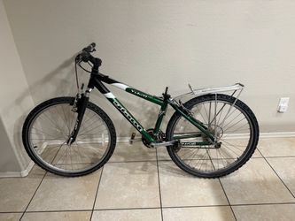 Giant Yukon SE Mountain Bike