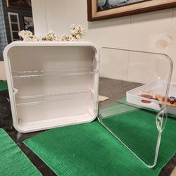 Small Plastic Wall Cabinet 