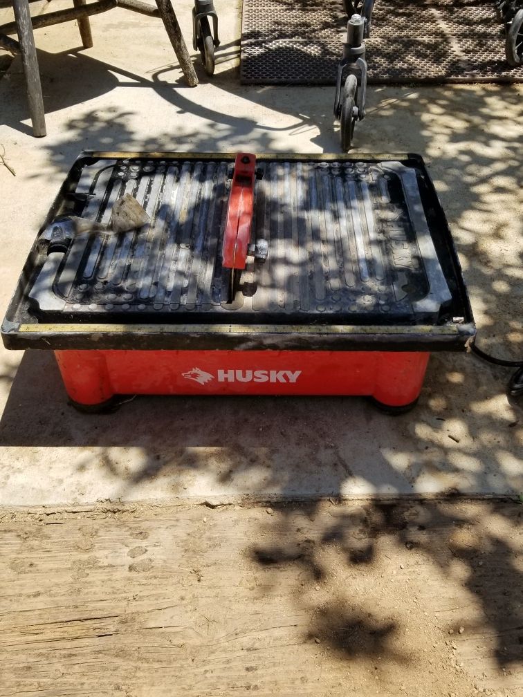 Husky Tile/Stone wet laser SAWTHD750L for Sale in Lake Elsinore, CA