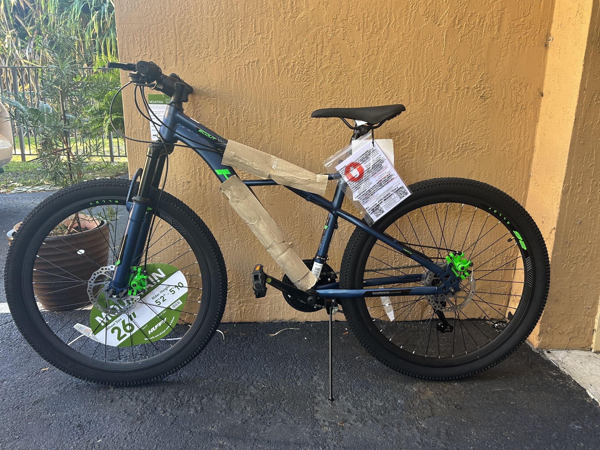 Mountain Bike (Brand New) Free Delivery for Sale in Halndle Bch, FL OfferUp