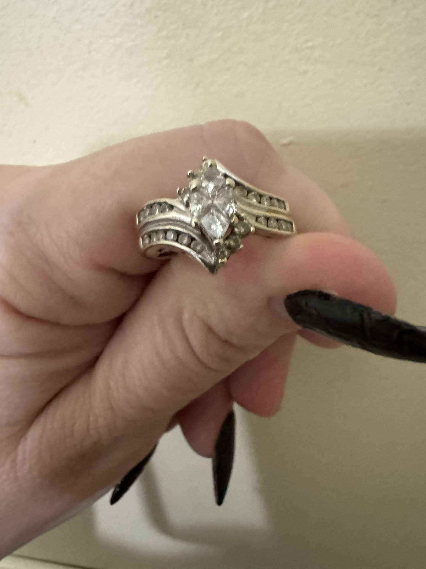 14k White Gold 1 1/2 Diamond Ring