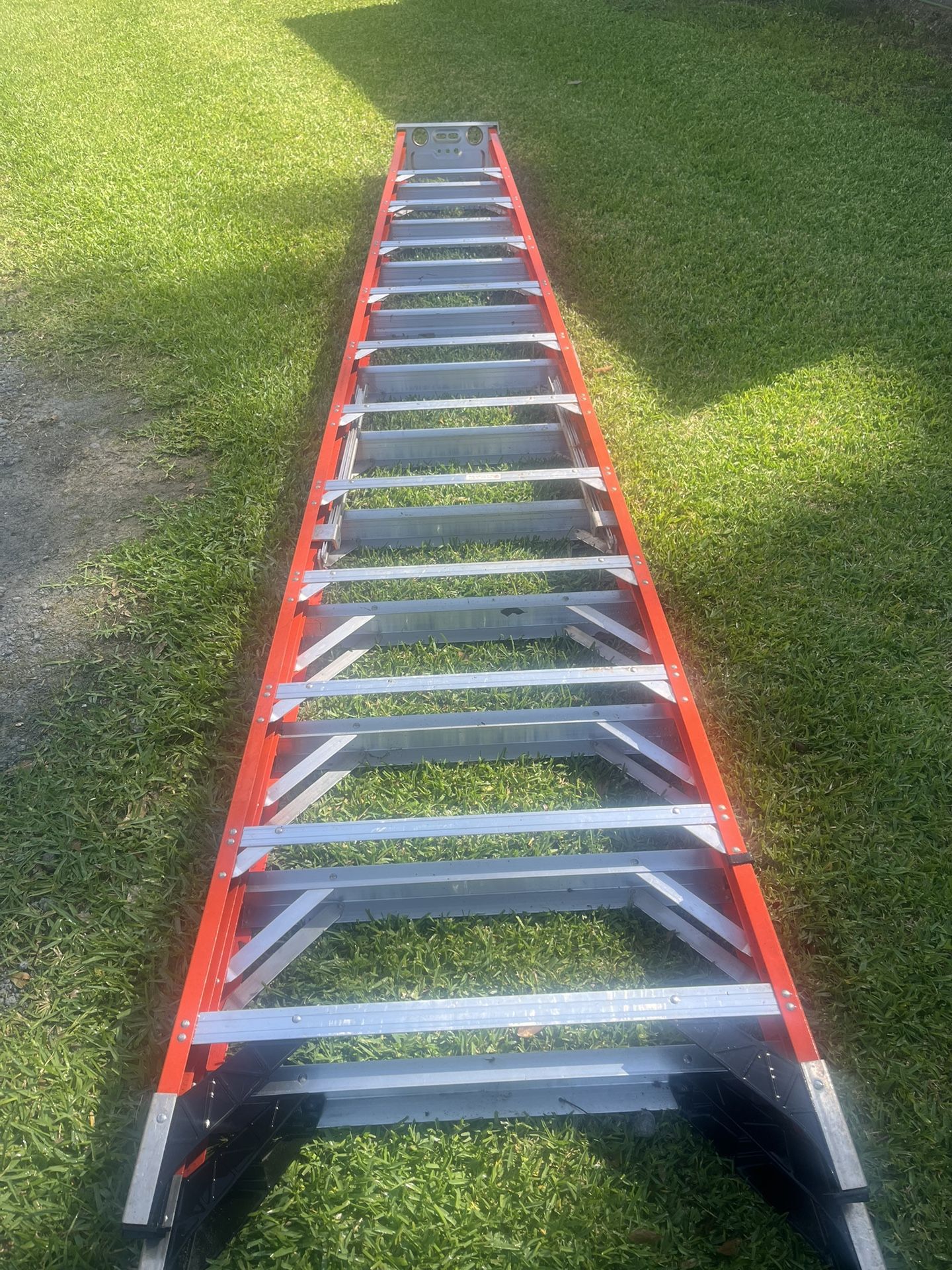 12ft Werner Ladder 375lbs Rating