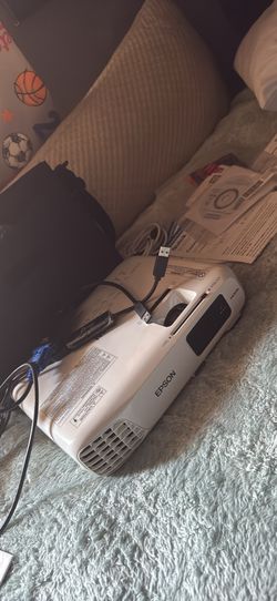 Epison Projector, Projection Screen And A J5 Create