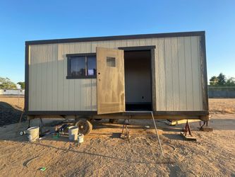 Mobile office trailer