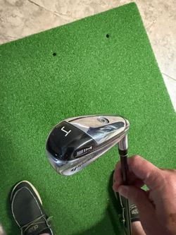 Taylor made 4 DHY hybrid regular flex RH