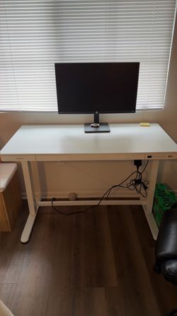 Standing desk