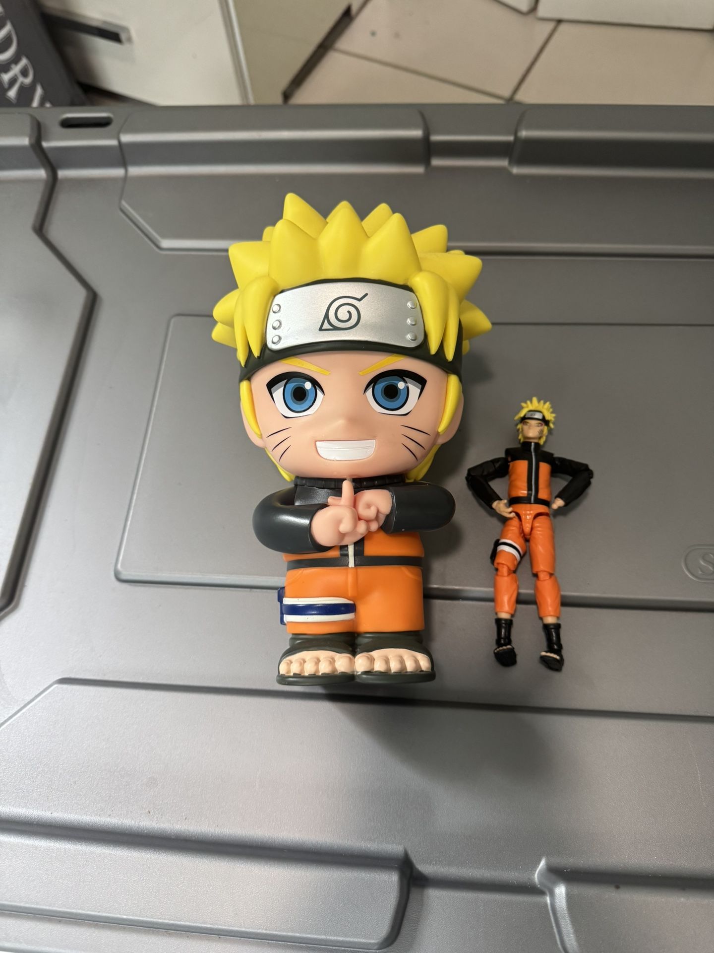 Naruto PVC Bank Multicolor – Usado en Buen Estado