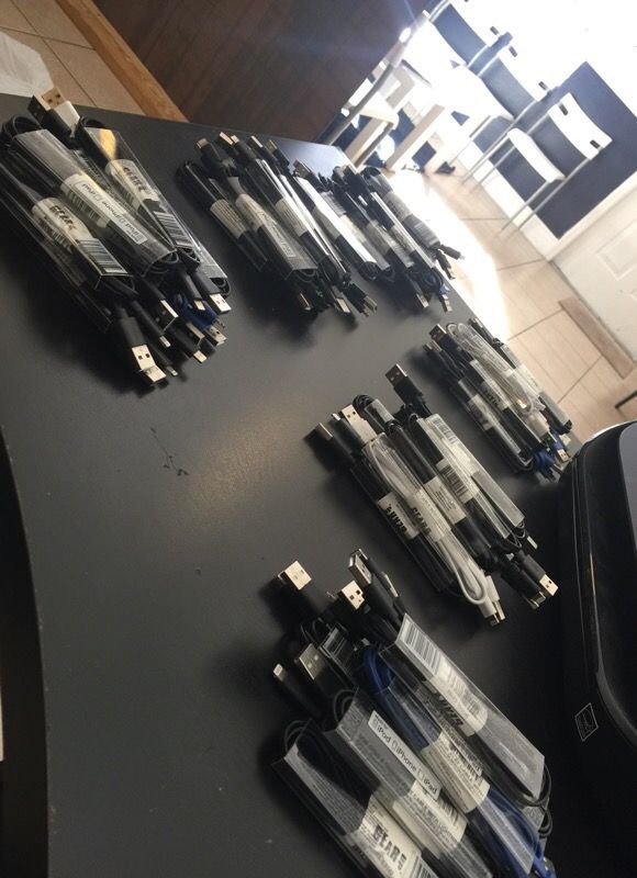 iPhone iPod iPad chargers