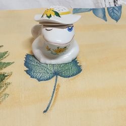 Vintage 1980 Avon Porciline Winking Frog