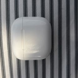 Apple AirPod 4th Generation Charging Case