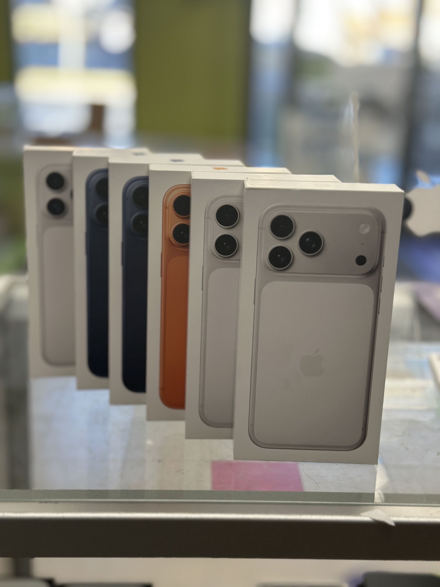 Factory Unlocked Apple iPhone 17 Pro Max  256gb BRAND NEW SEALED