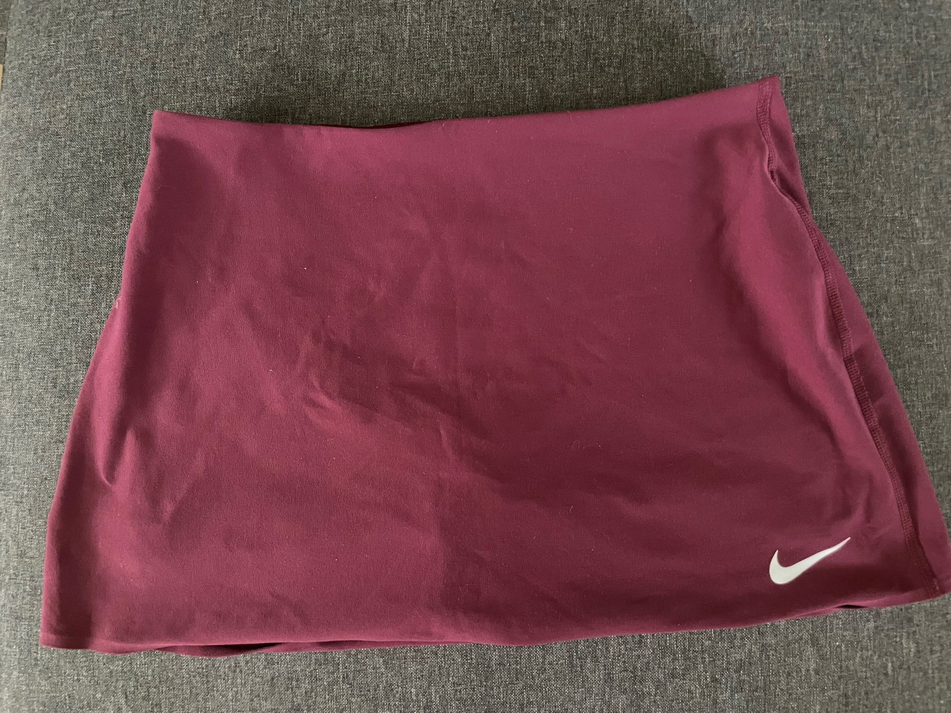 Nike Burgundy Golf Tennis Skirt Medium