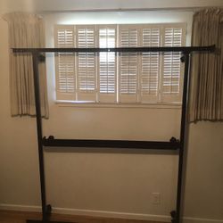 CAL KING Metal Bed Frame - Locking Roller Casters with 6 Total Casters and Center Support