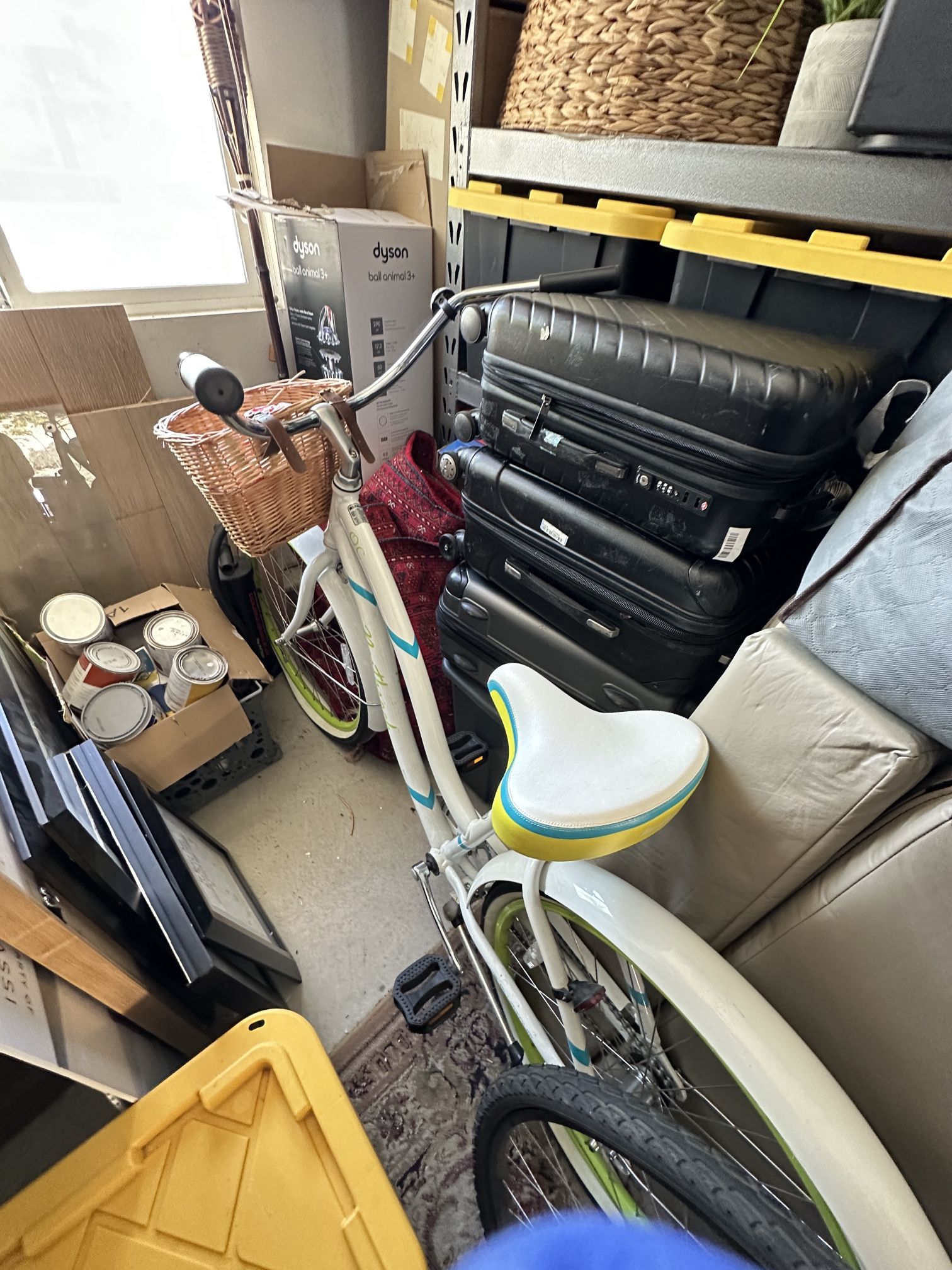 Like New Beach Cruiser Women’s Bike