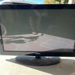 Free 48” Samsung Tv