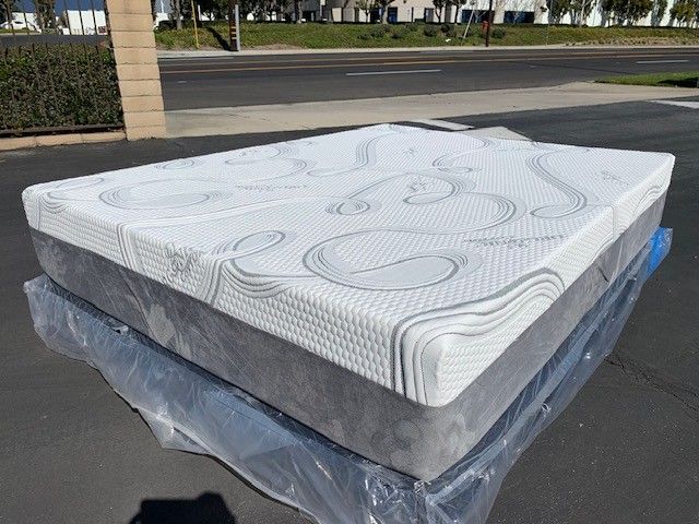 Queen Memory Foam 
