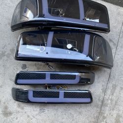 99-06 GMC Sierra / 00-06 GMC Yukon Black Smoke Clear LED 4Pcs G4 Headlights