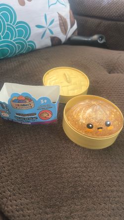 Gold glitter dumpling (super rare!)