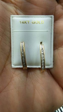 14K GOLD Earings .50 ct Diamonds