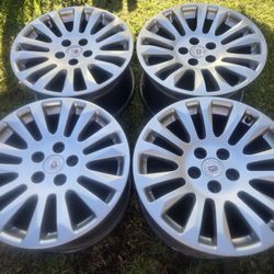 18" Cadillac CTS Coupe Staggered Oem Wheels.