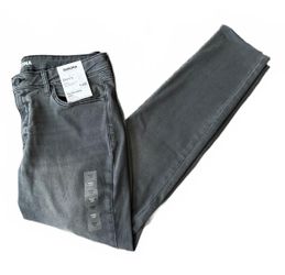 Sonoma The Everyday Jean Women's Size 14 Skinny Mid-Rise Cutoff Streetwear Urban