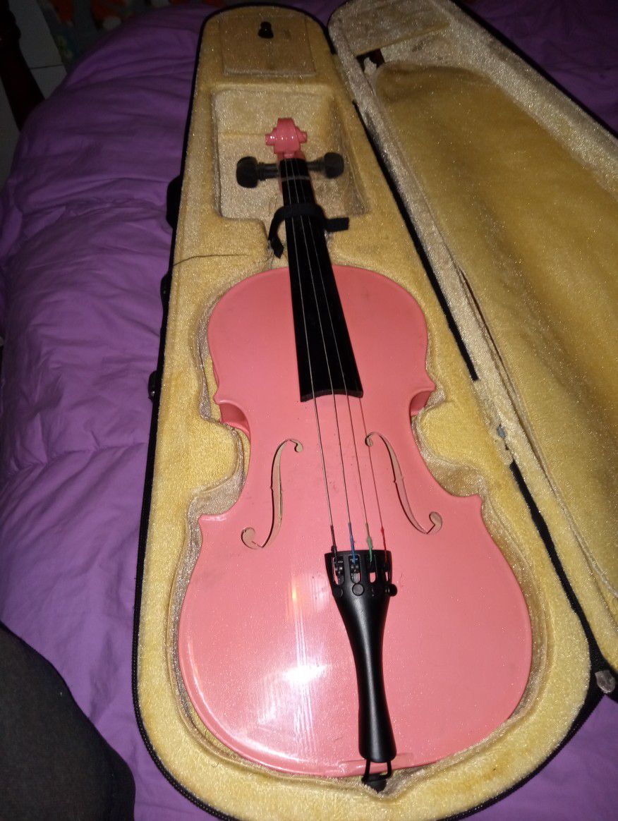 3/4 Mendini Violin With Case