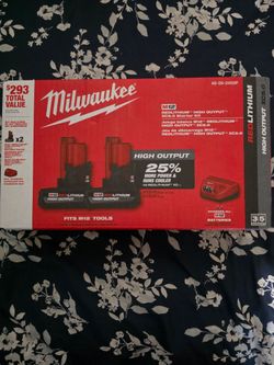 Milwaukee REDLITHIUM HIGH OUTPUT XC5.0 Starter Kit